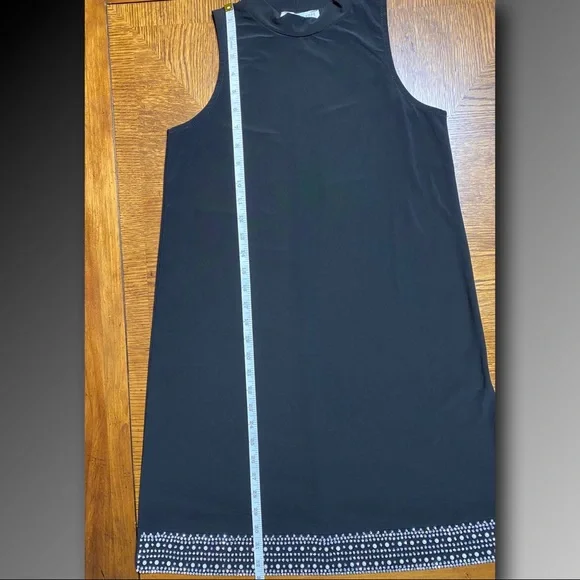 Annalee & Hope Embellished Hemline Sleeveless Black Dress
Size XS - Picture 5 of 15